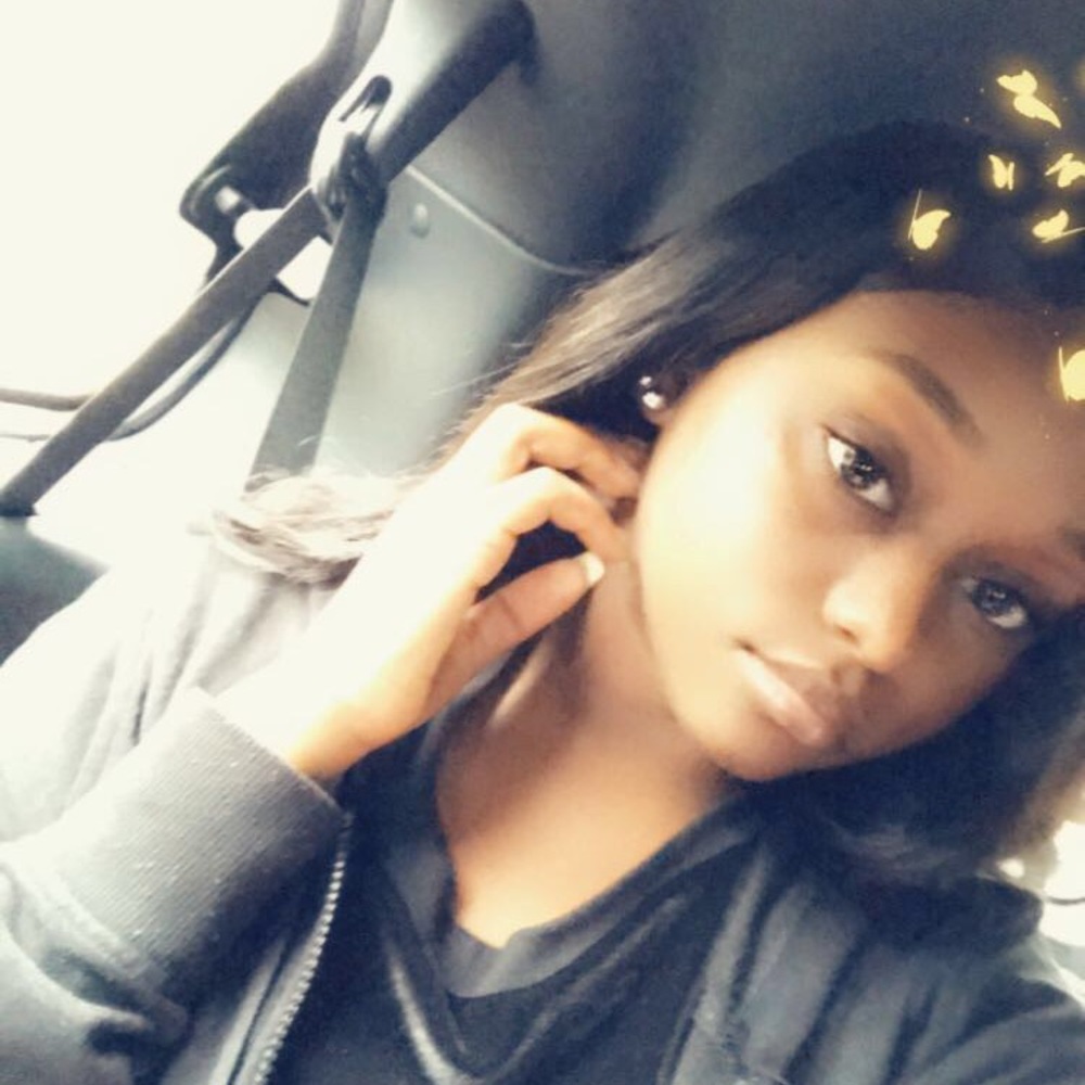 Meet your Posher, Anyea